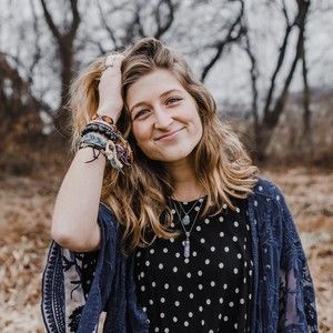 Meet your Posher, Emma